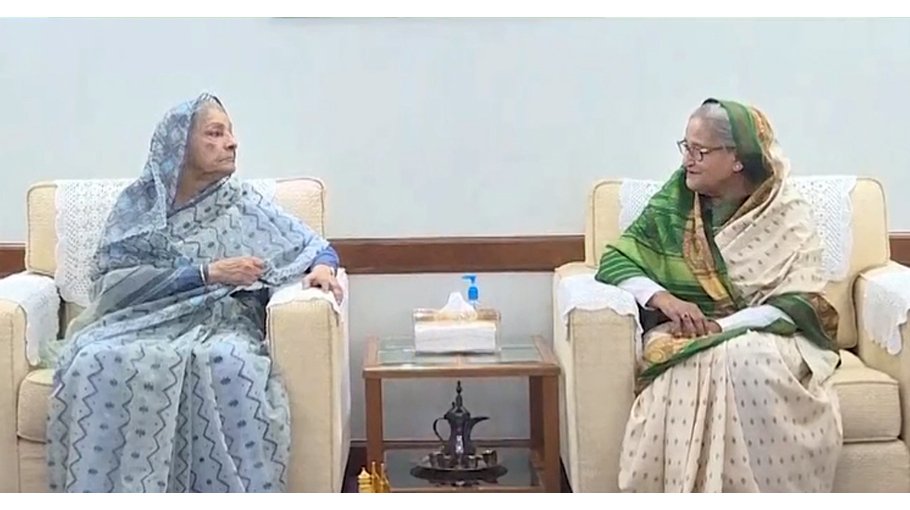 Raushan meets PM at Ganabhaban