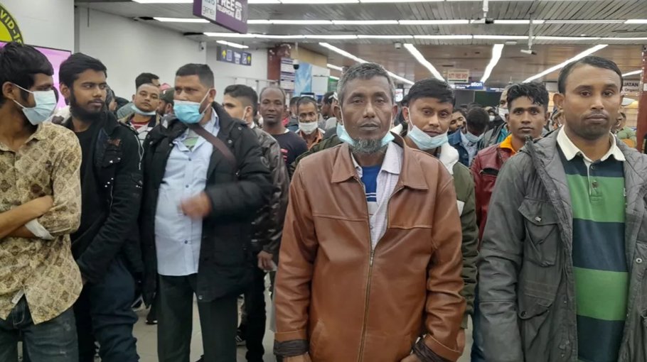 136 more Bangladeshi migrants return home from Libya
