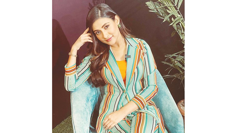 Mehazabien starrer ‘Ananya’ receives much acclaim
