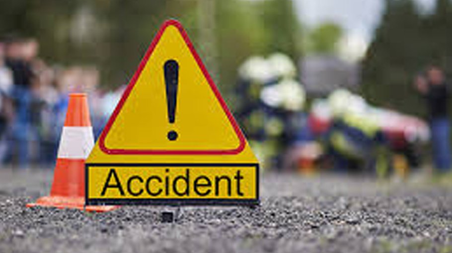 One killed in Munshiganj   road accident