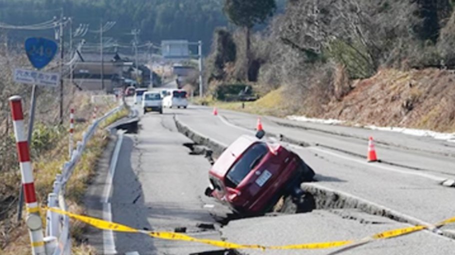 48 killed in powerful Japan quakes