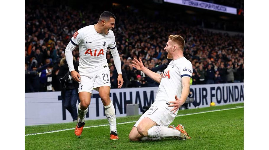 Tottenham, Fulham advance to fourth round of FA Cup 