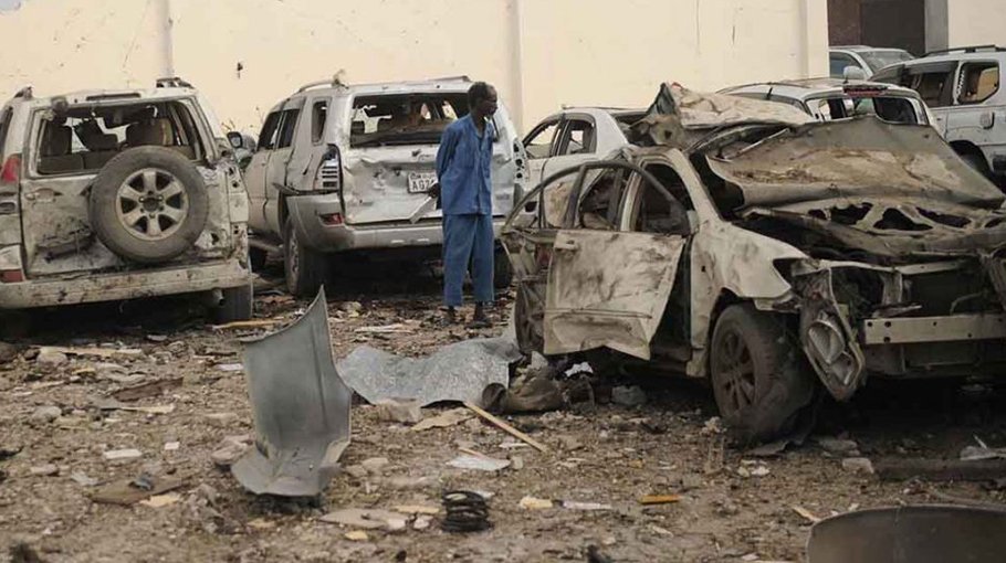 Bomb kills five police from Pakistan polio protection team