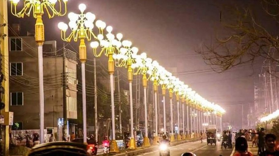 Good lighting gives  Rajshahi a facelift