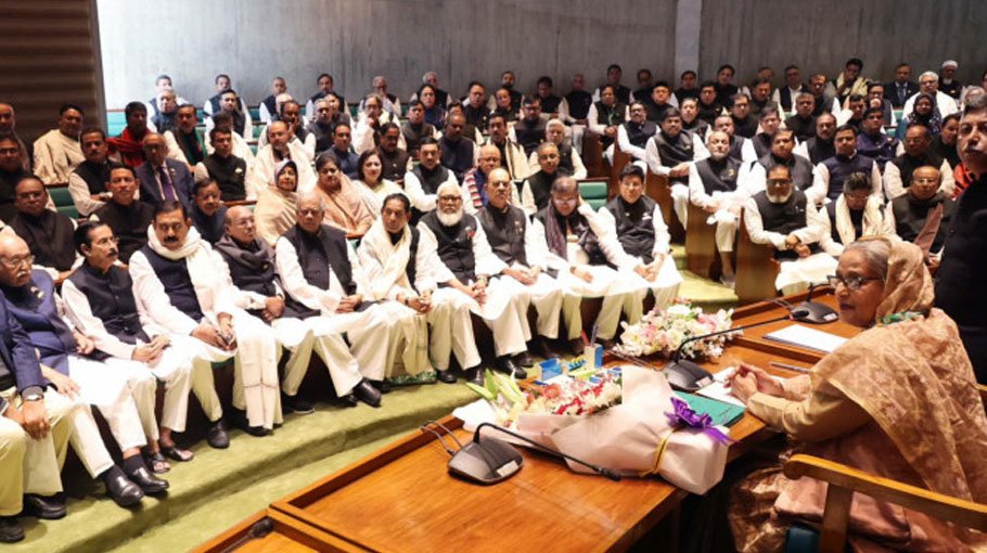Work for people’s welfare: PM tells AL MPs