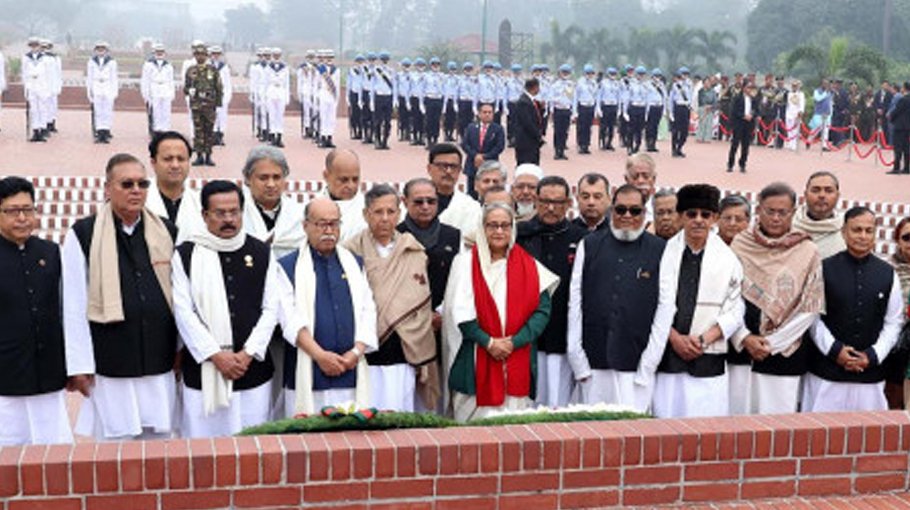 PM, new cabinet members pay  homage to  martyrs