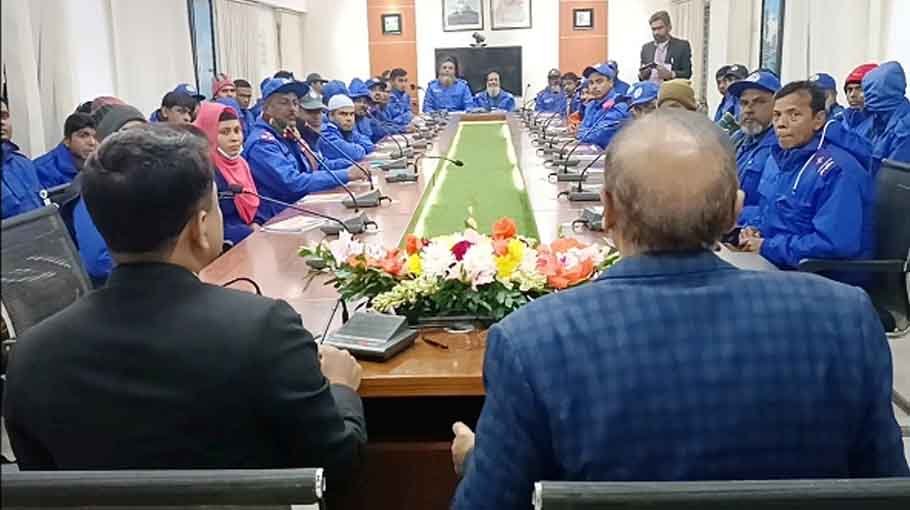 Three-day training for village police ends in Gazipur