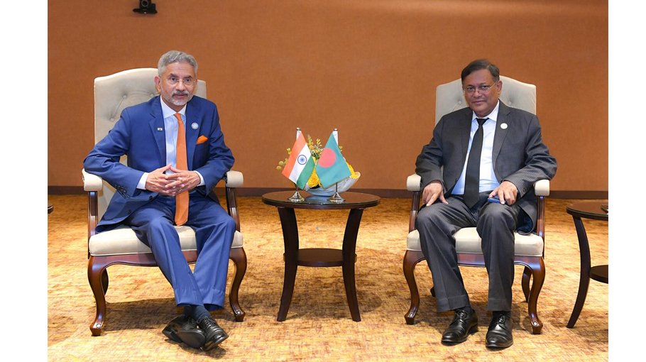 Hasan, Jaishankar talk on sidelines of NAM summit 