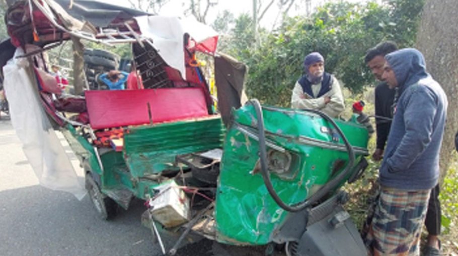 2 killed as truck collides with three-wheeler 
