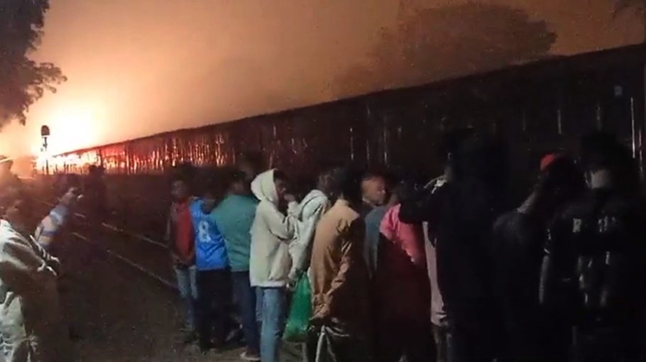 Train collides with locomotive; 3 Rly workers injured