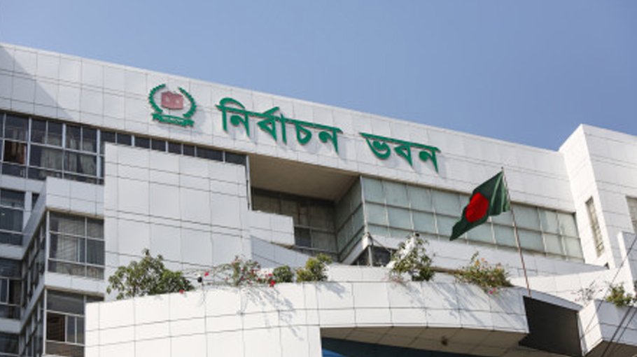 Four councilor candidates   sued for violating poll code