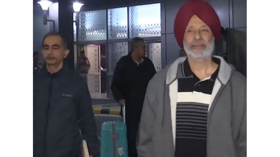 Qatar frees 8 retired Indian navy officers