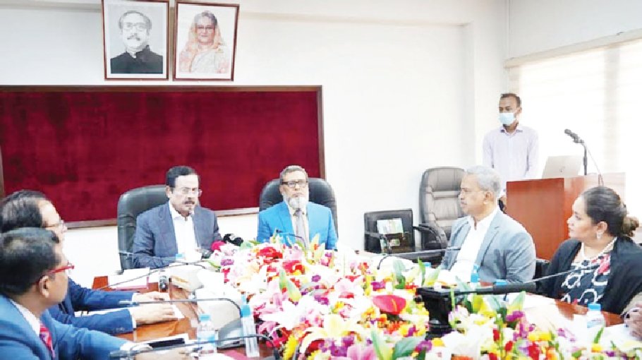 Bangladesh not dependent on anyone to export garment products: Nanak