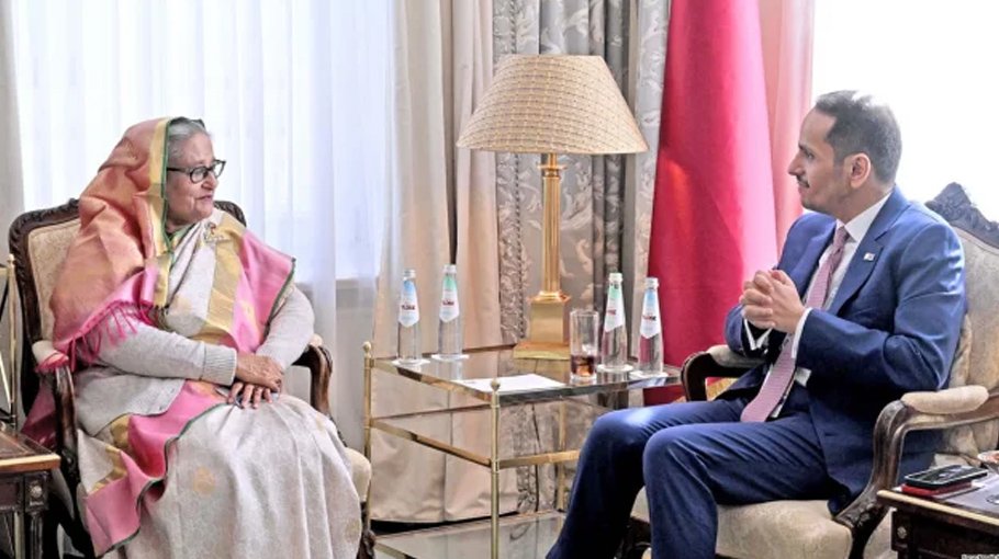 PM holds meeting with Qatar Premier