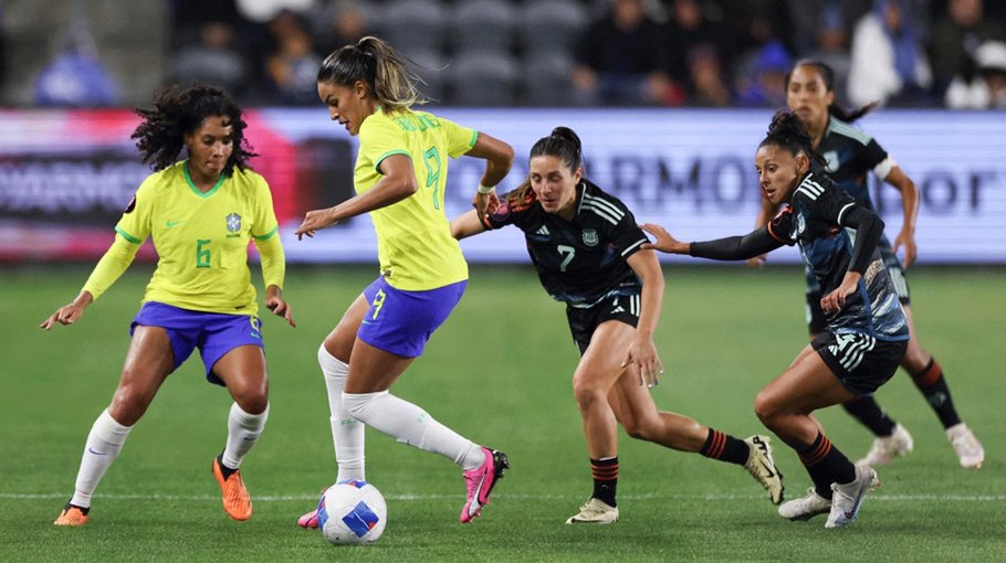 Brazil reach semis thrashing Argentina