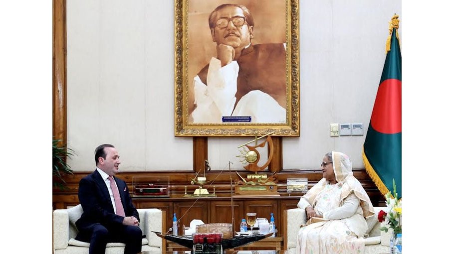 PM for common currency of Muslim countries to  boost trade