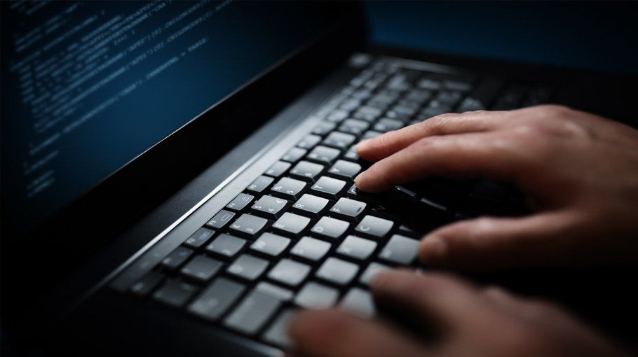 Youth fall prey to  online scammers