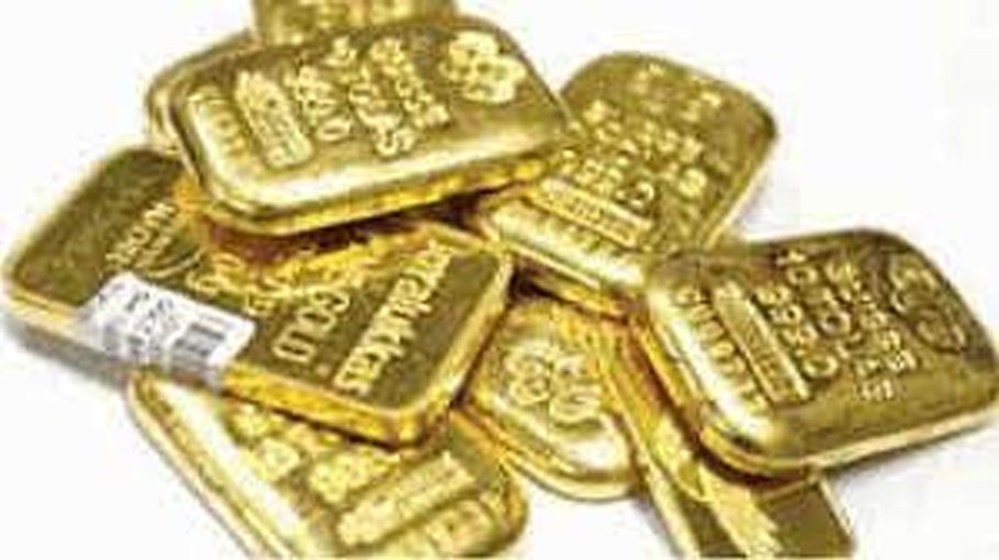 One person held with 10 gold bars in Chuadanga