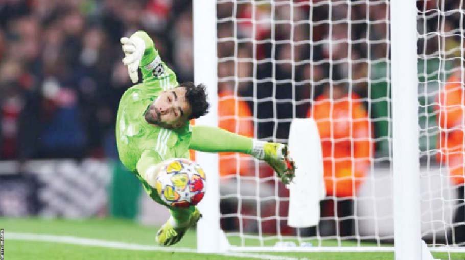 Gunners end 14-year wait 