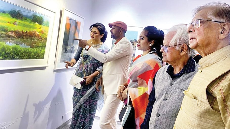 Shahnoor Mamun captures nature’s essence in ‘Ecstasy and Melancholy’ solo exhibition