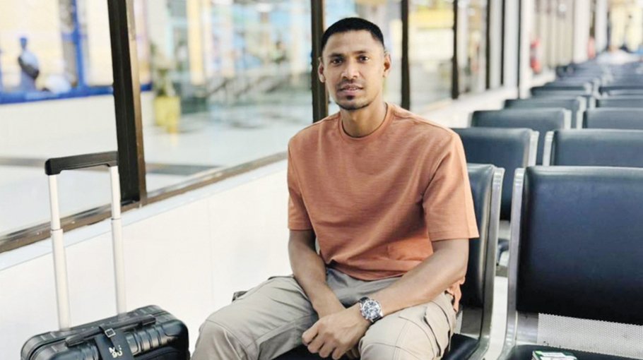 Mustafiz leaves for Chennai to play IPL