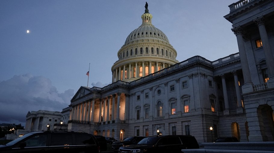 Congress vote averts US government shutdown
