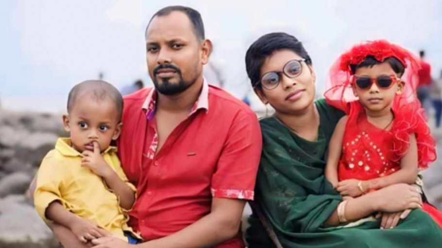 Constable, 3 family members feared dead in Kishoreganj trawler capsize