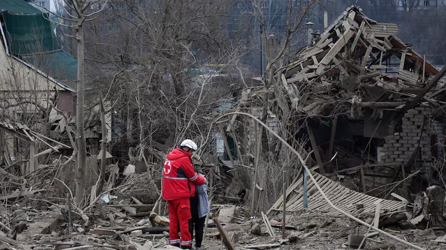 Russia launches major airstrike   on Ukraine