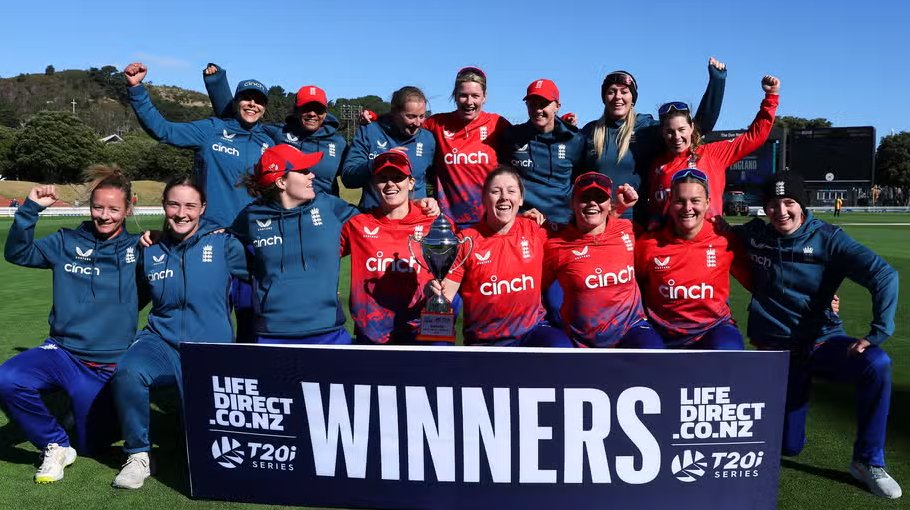England win final T20 to complete 4-1 series victory