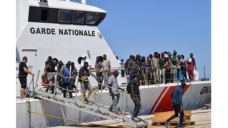 Tunisia rescues 1,335 undocumented immigrants over past 24 hrs