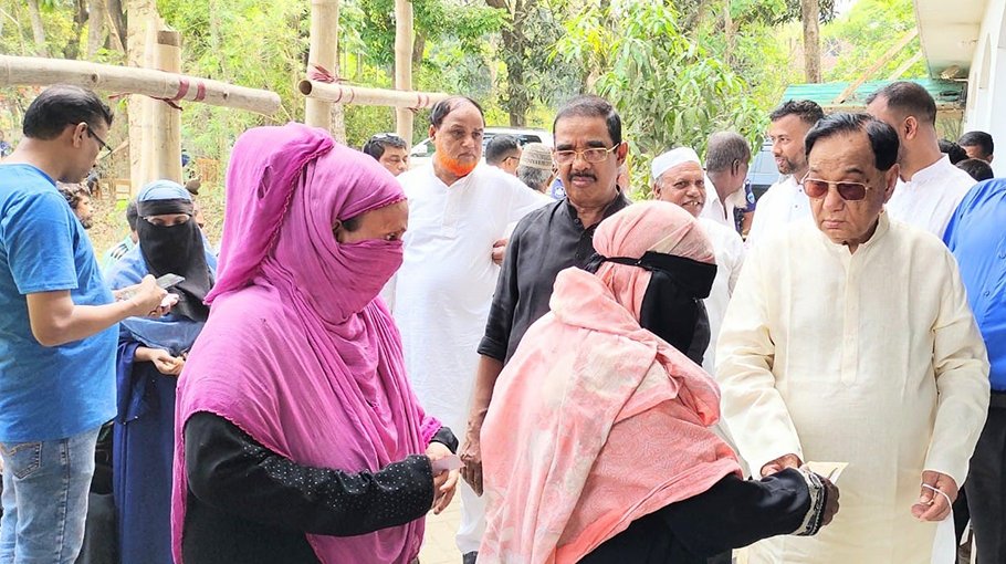 KDS Group distributes Zakat, Eid Gifts to helpless people