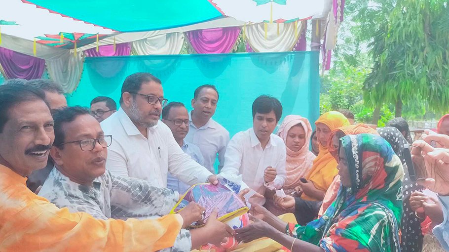 Food items distributed in Jamalpur, Moulivibazar