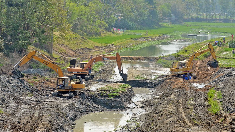 Karatoa dredging  begins in Bogura