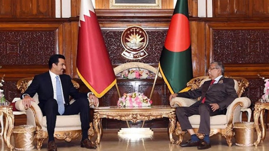 President holds meeting with Qatar Emir, seeks investment in SEZs