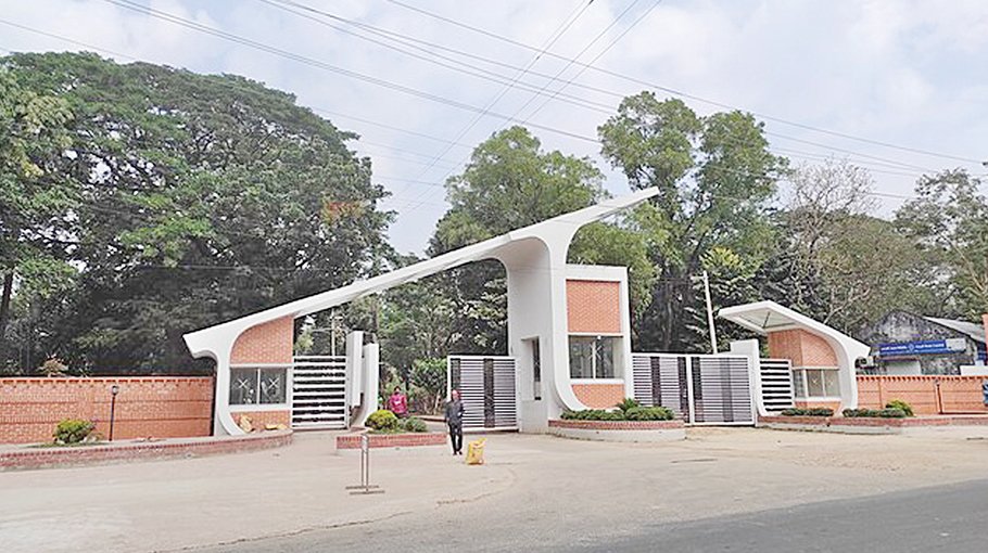 Cuet closed for sine die as tension mounts 