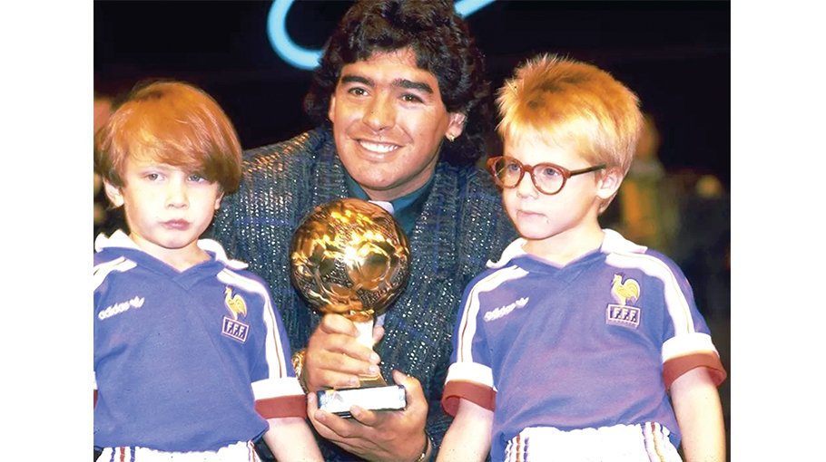 Maradona's 1986 Golden Ball heads to auction