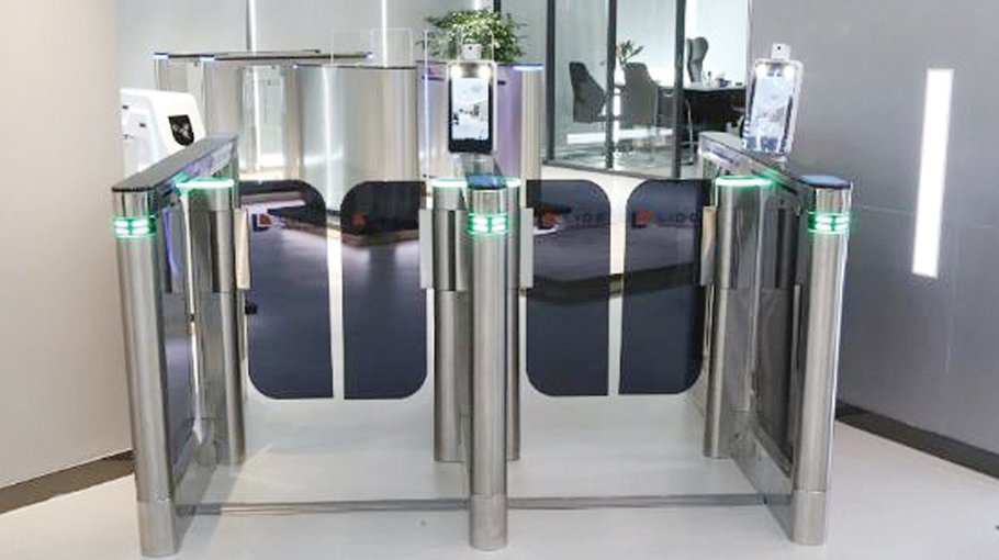 DU to introduce card punch machine for hall entry next year
