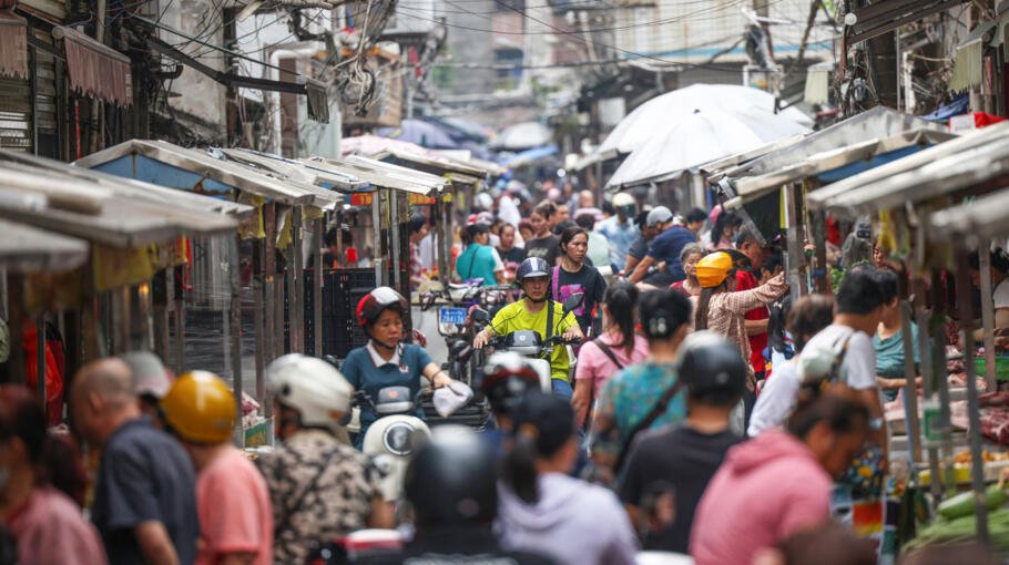 China consumer prices rise at faster rate in April