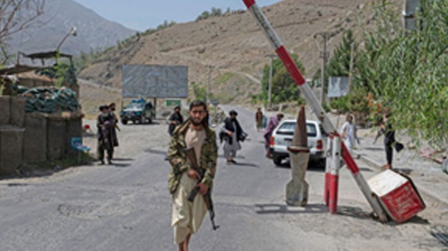 IS group claims deadly Afghanistan attack  on tourists