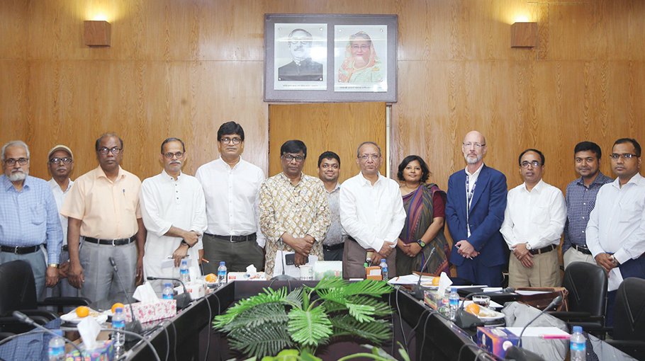 British Council team calls on RU VC