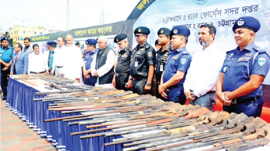 50 pirates surrender with  firearms in Ctg
