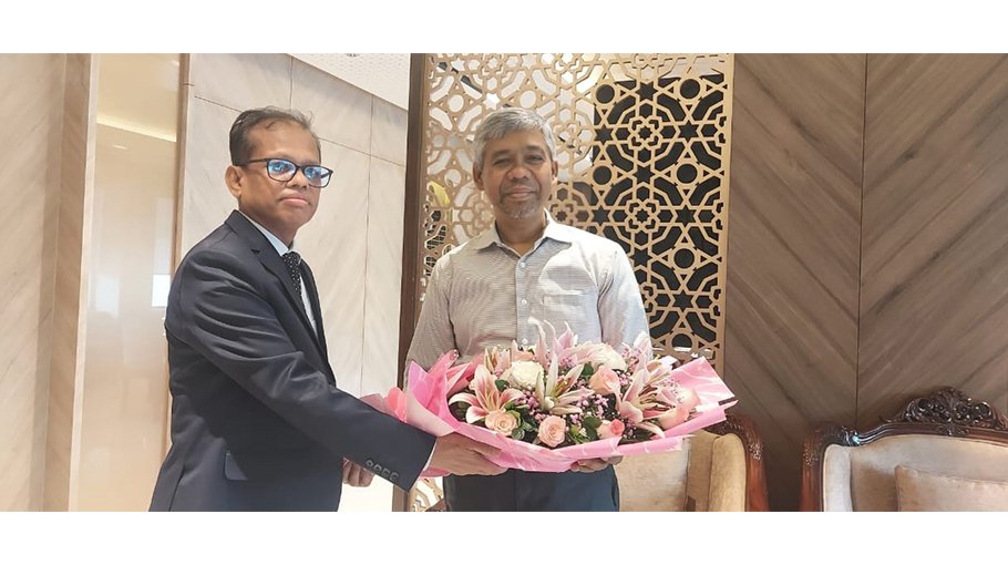 CSE greets newly appointed secy  of Financial Institutions Dept