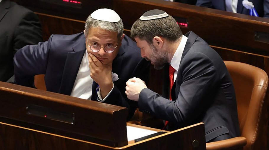 Israeli ministers threaten to quit over ceasefire plan