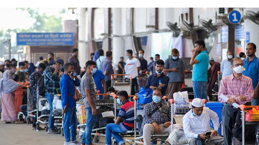3,000 workers lodge complaints