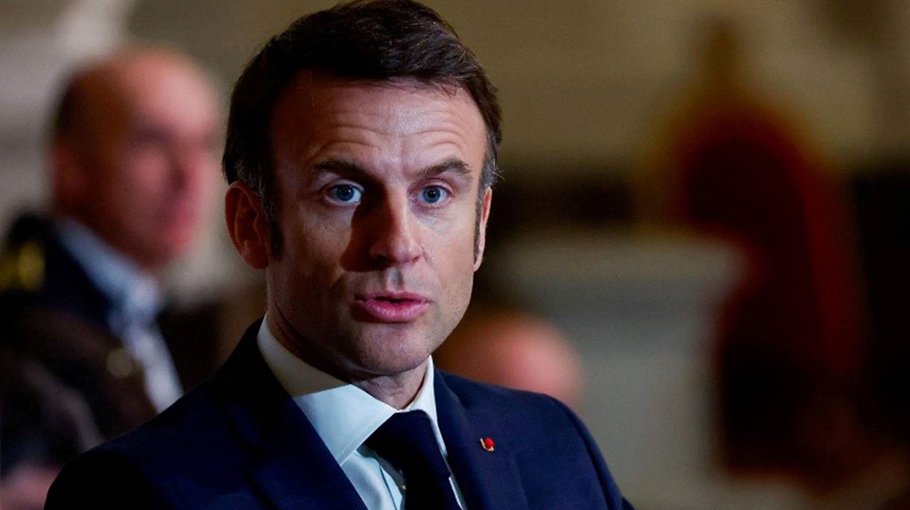 Macron urges moderate politicians to regroup to defeat far right  in France polls