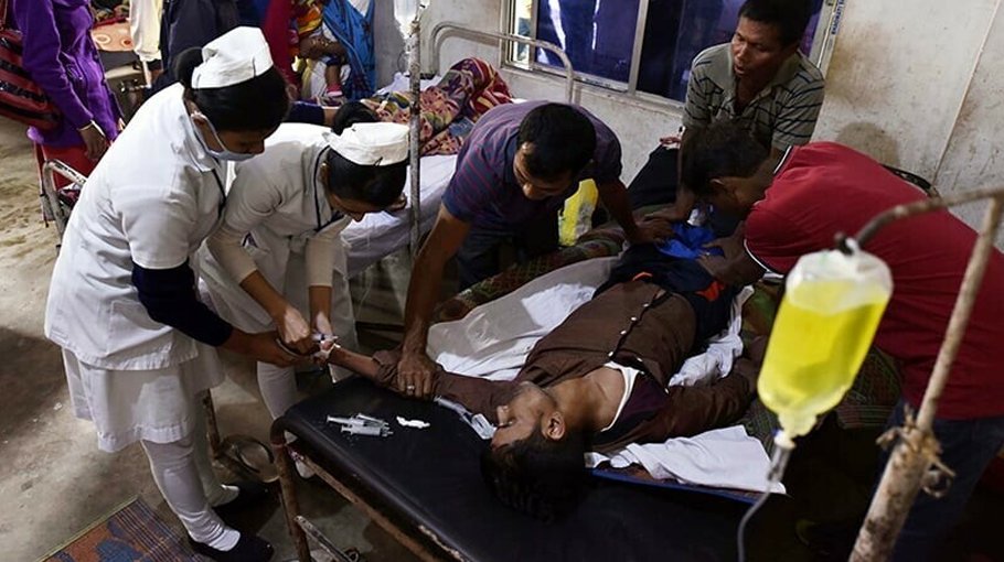Toxic alcohol brew kills 34 in India