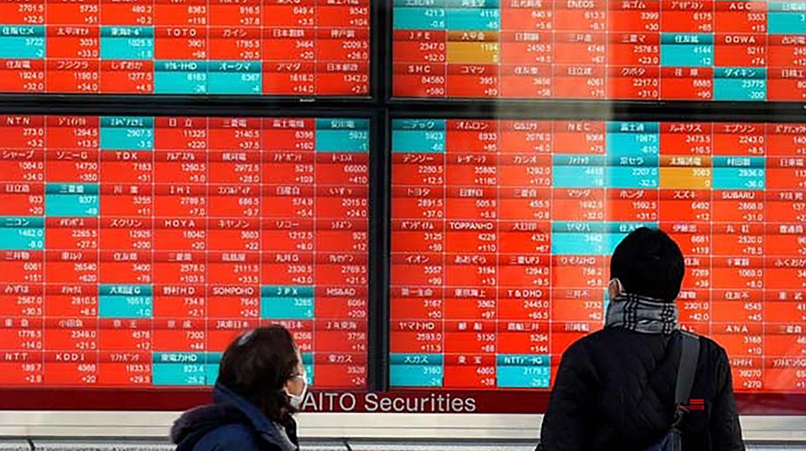 Asian markets retreat after tech  losses hobble Wall St
