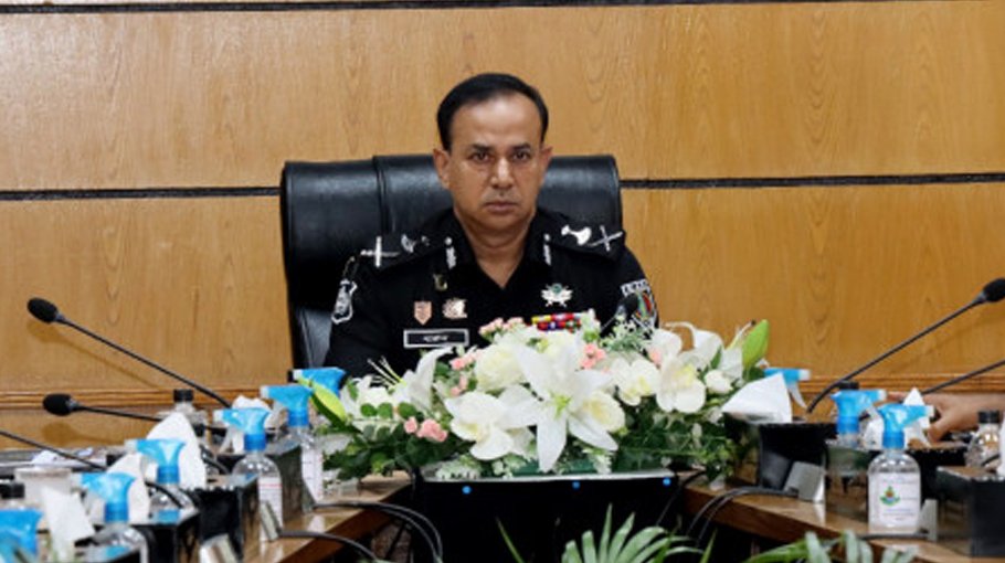 Tough action against corrupt RAB men: DG