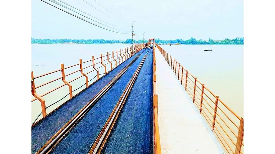 Walkway at Kalurghat bridge opens