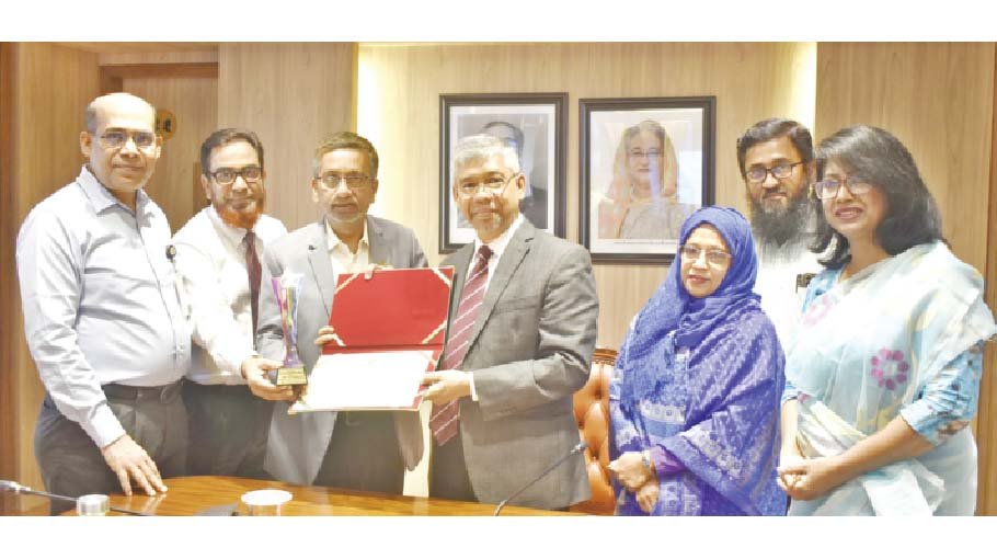 Karmasangsthan Bank awarded first prize for APA implementation